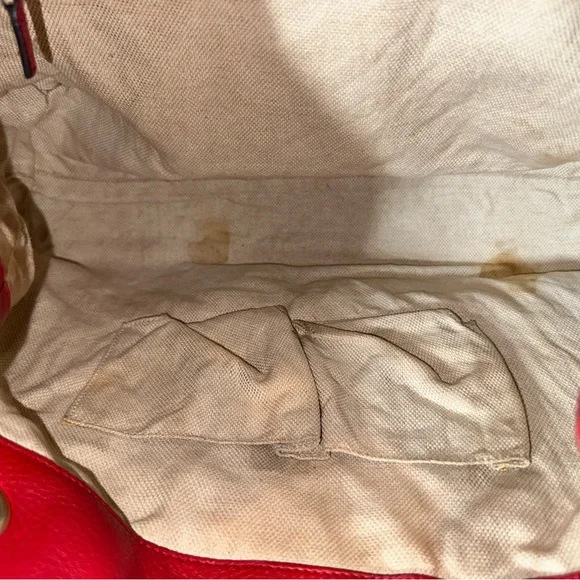 Authentic Gucci Soho Red Leather Chain Shoulder Bag - Picture 9 of 10